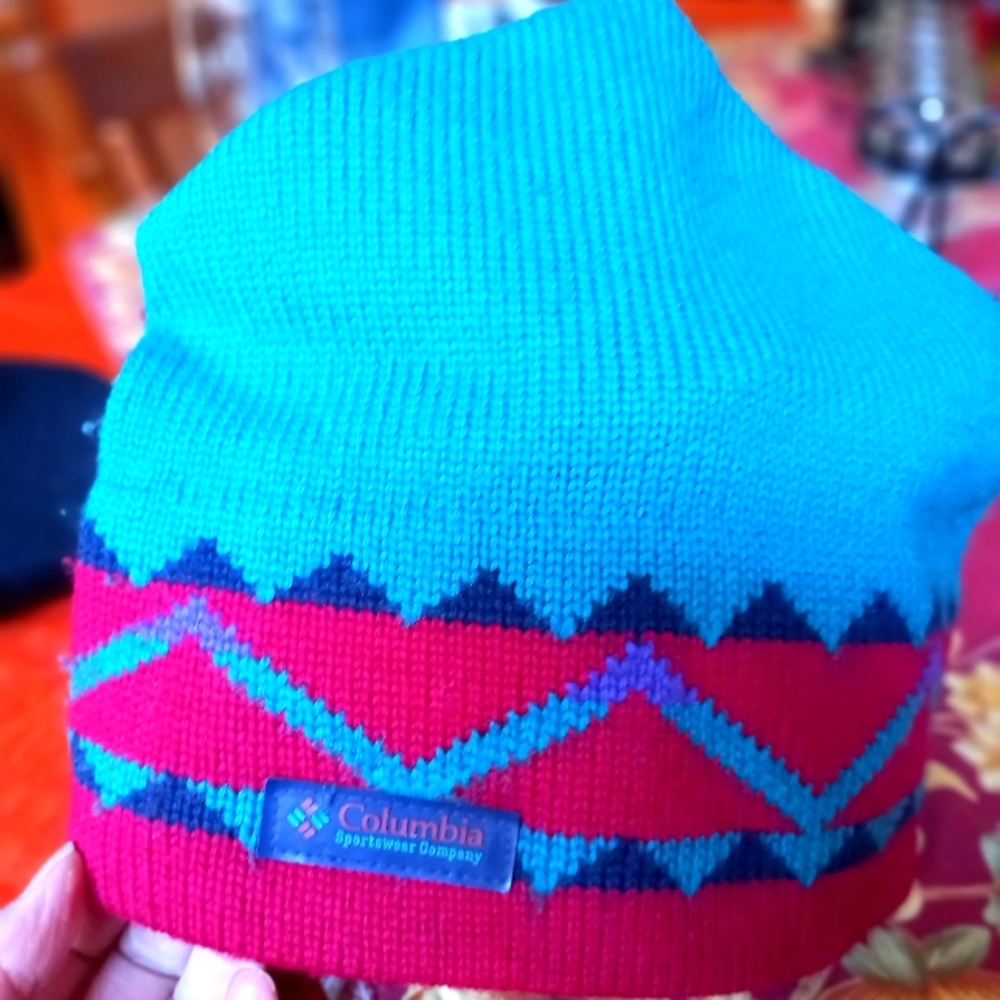 Columbia wool woman's winter hat